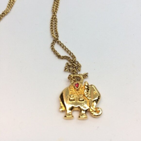 ELEPHANT CRYSTAL CHARM NECKLACE - Picture 6 of 10
